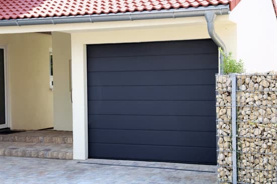 Avantages d'une porte de garage sectionnelle