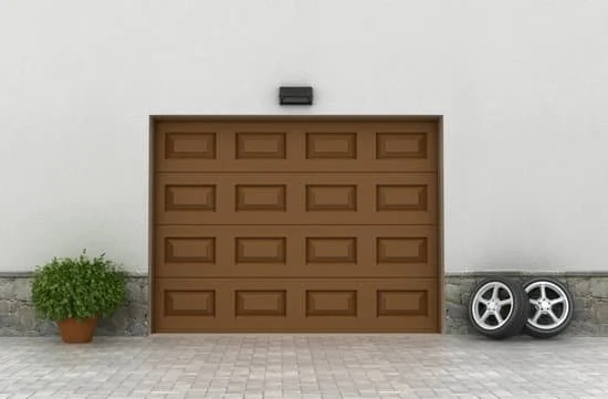 Porte de Garage sur Mesure ou Standard 