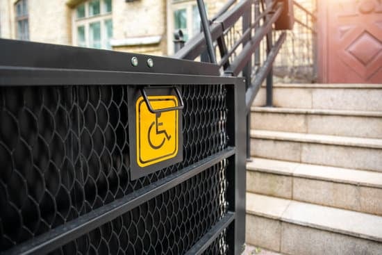 Monte escalier pour personne à mobilité réduite