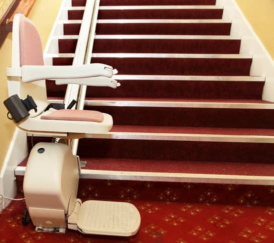 Sélection des meilleures marques de fauteuils et chaises monte escaliers